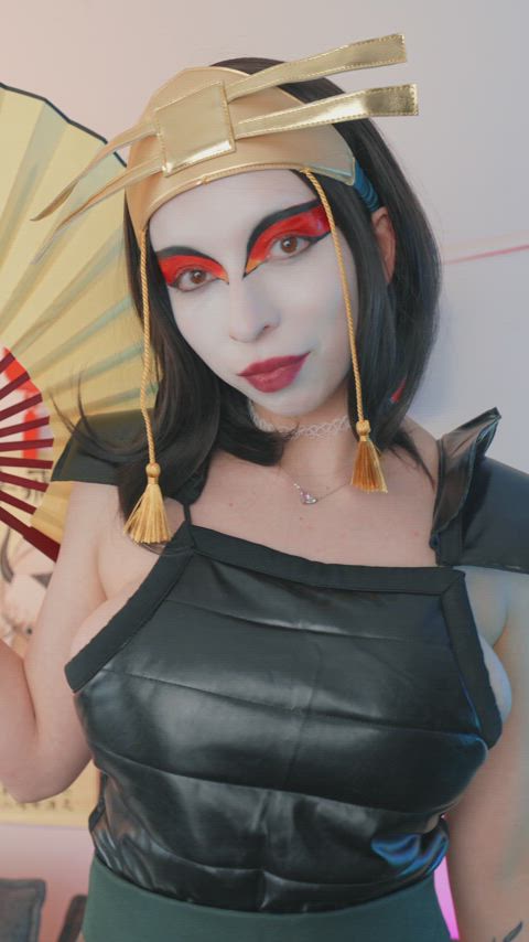 Suki Avatar Cosplay Amateur Gets Fucked Hard in Costume