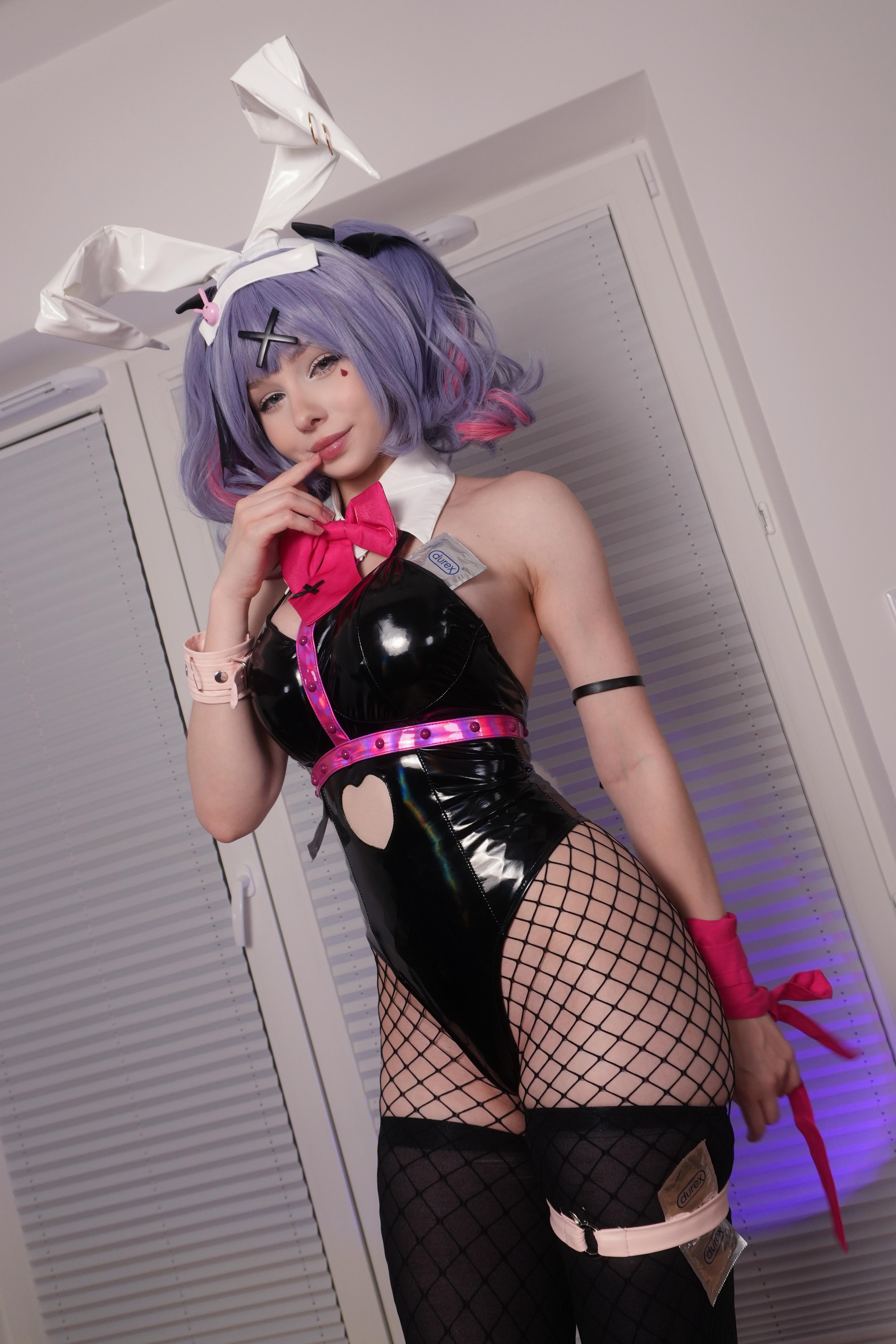 Rabbit hole Miku by kovicki