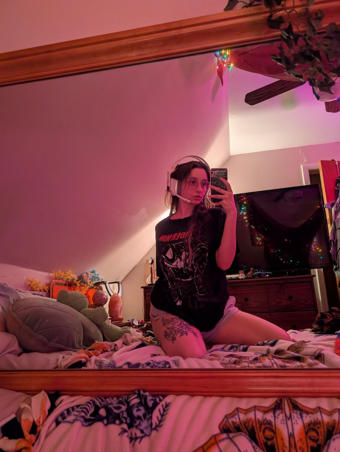 [F] Do you even care that I just got head?