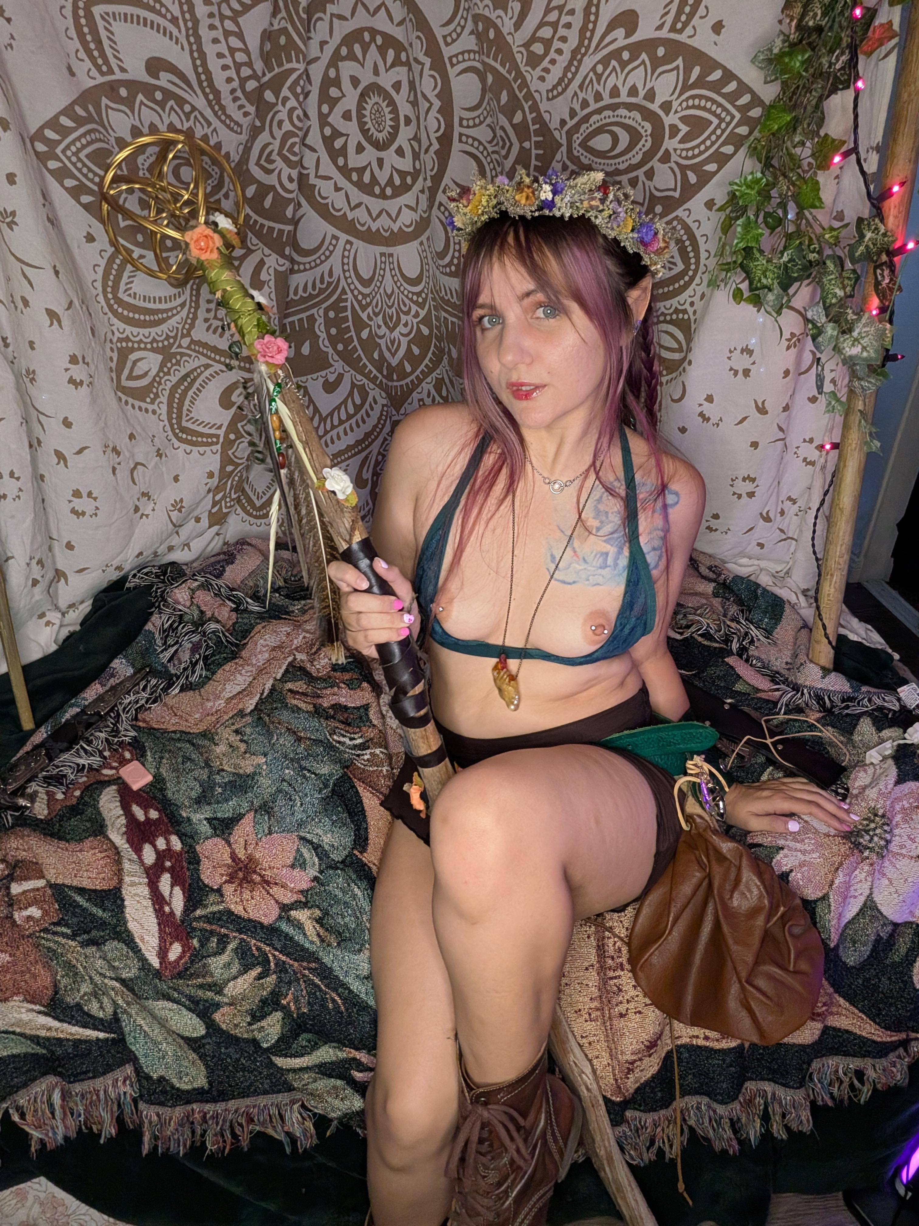 I need some spell components, could you spot me some gold? [F]