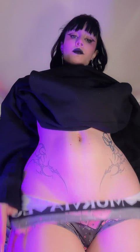 Egirls always have the best tiddies