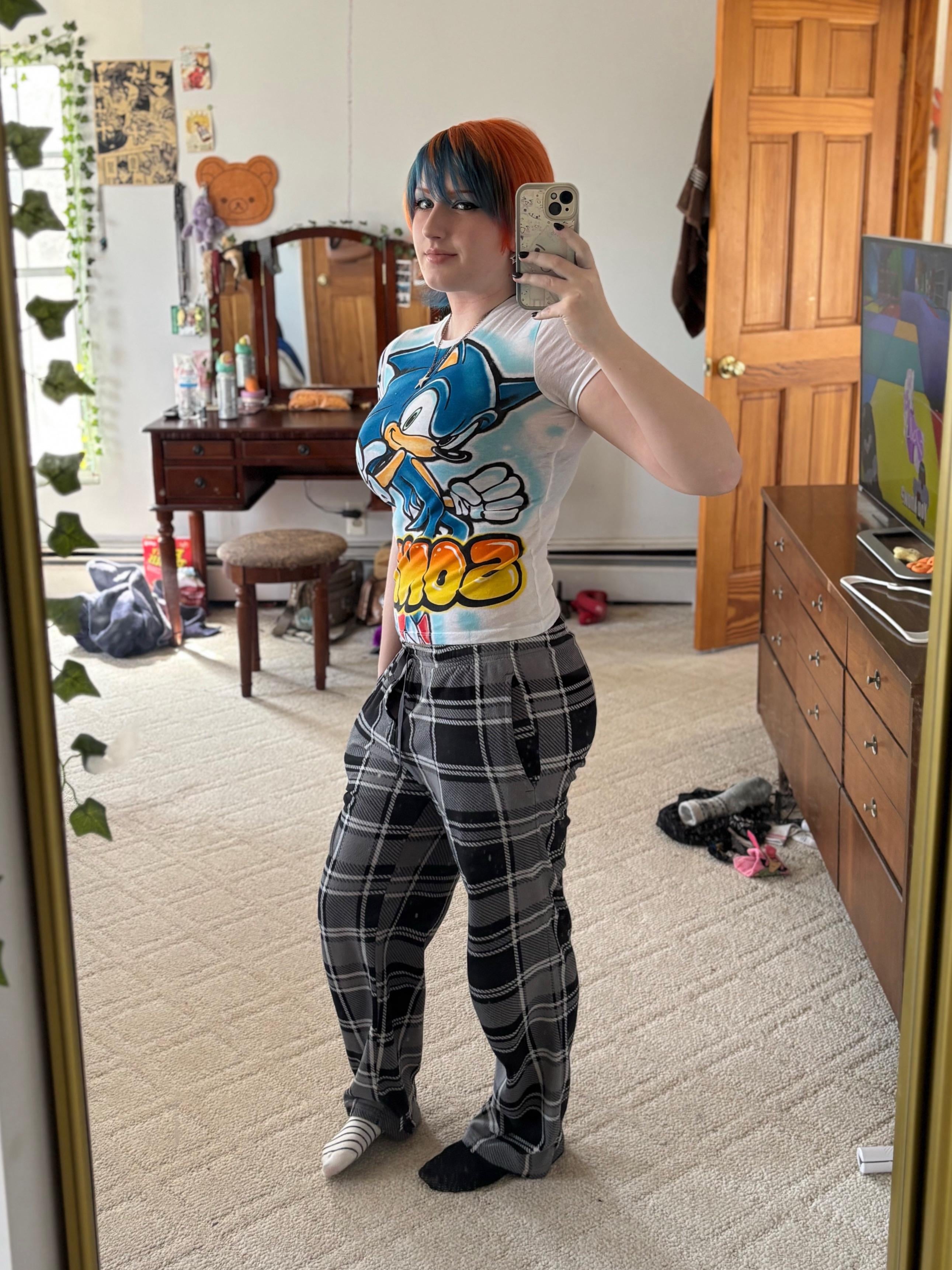 Sonic boobies [F]