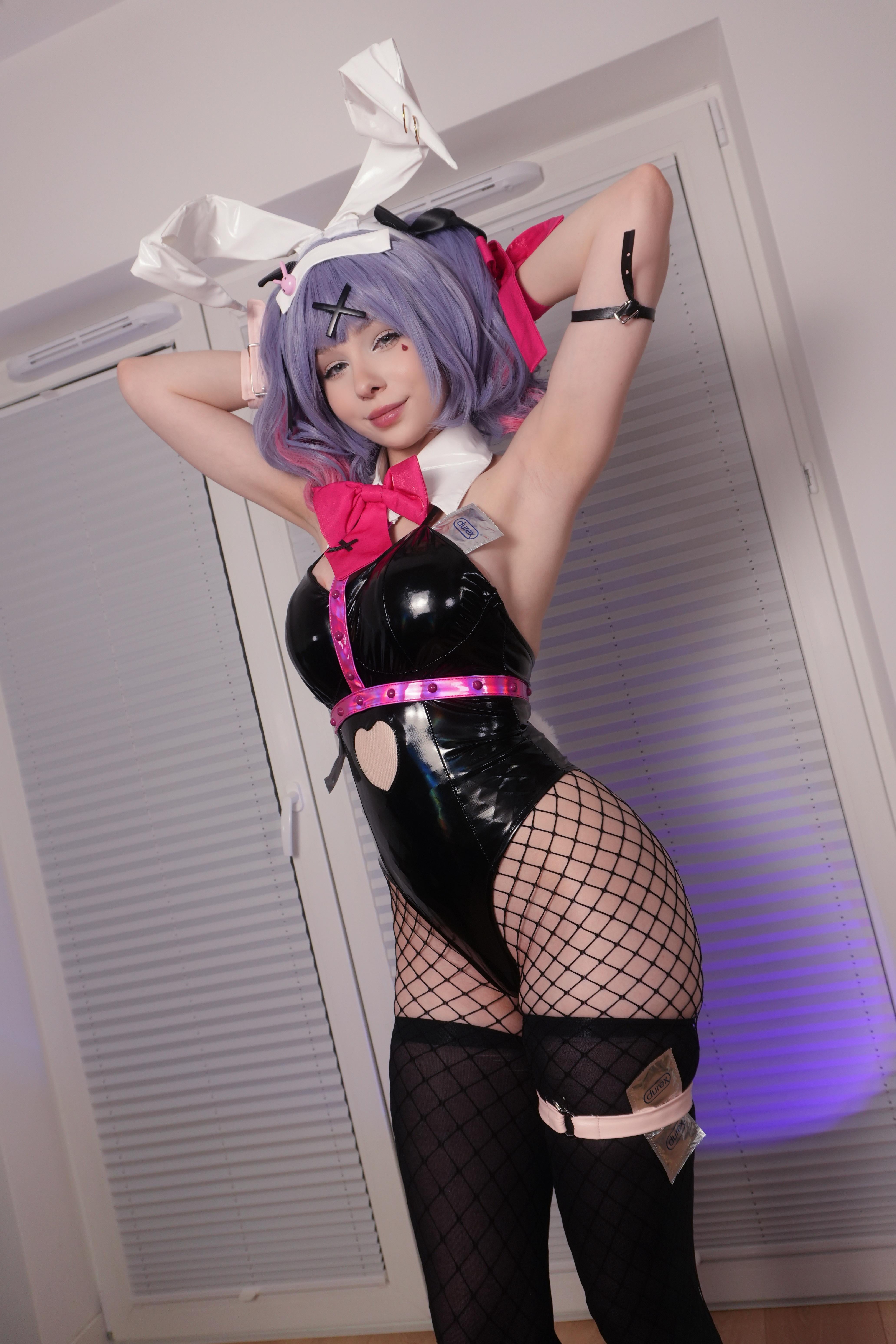 Rabbit hole Miku by kovicki