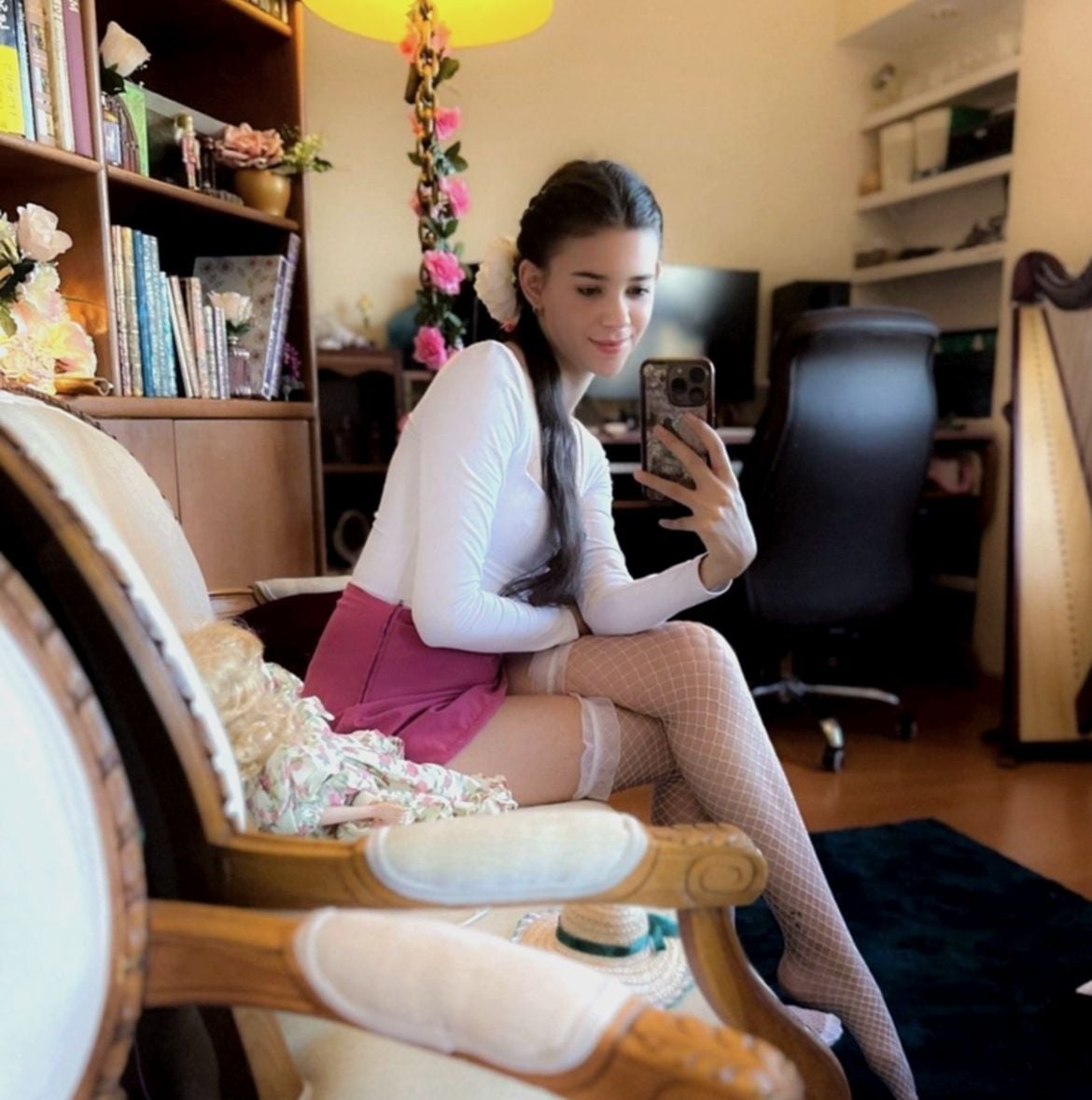 Patiently waiting for you to play with me