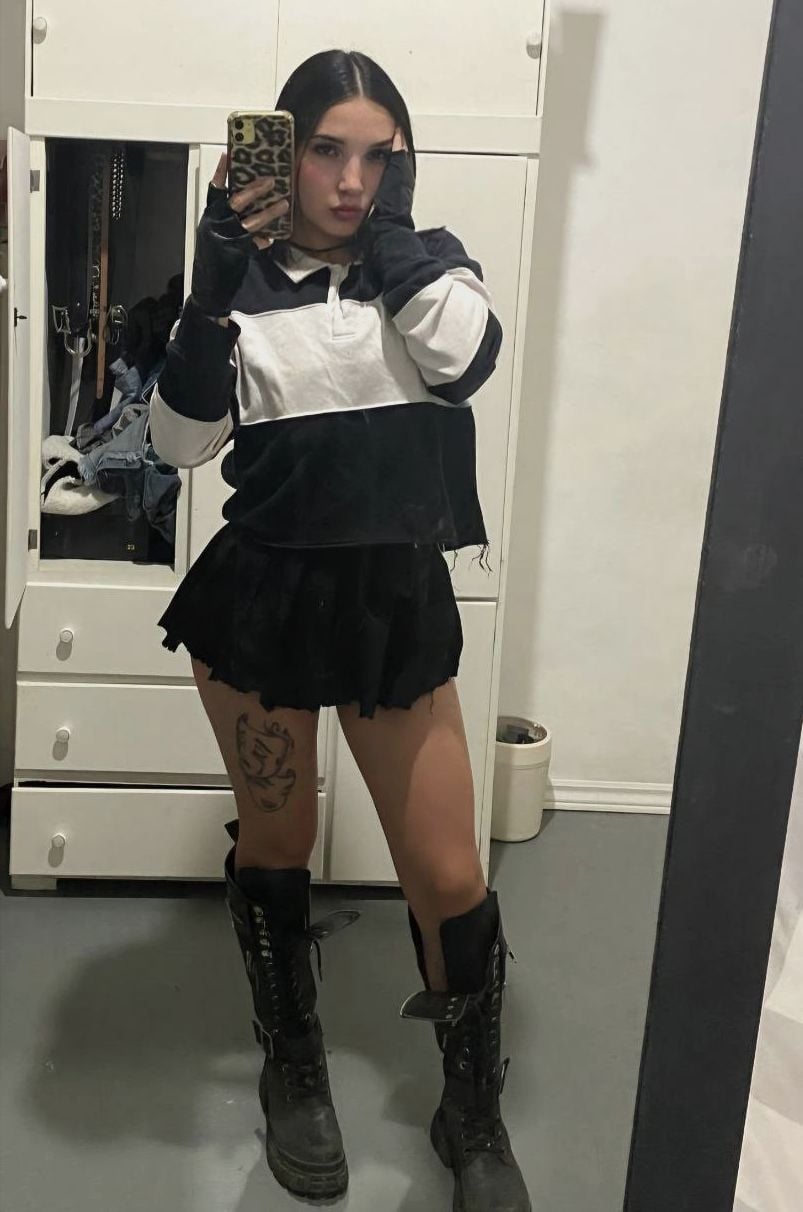 Ur fav punk checking in