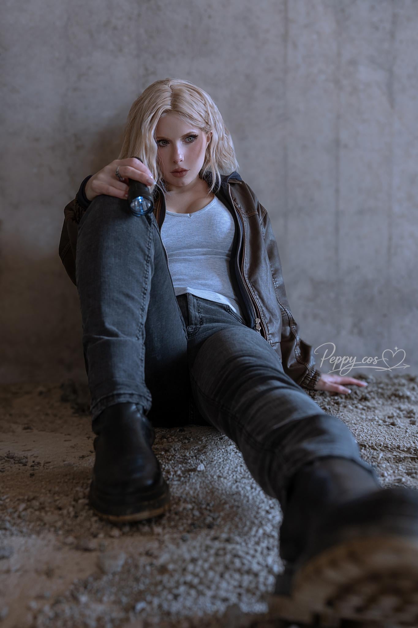 Resident Evil Cosplay Seduction: Grace Ashcroft by Peppy_cos